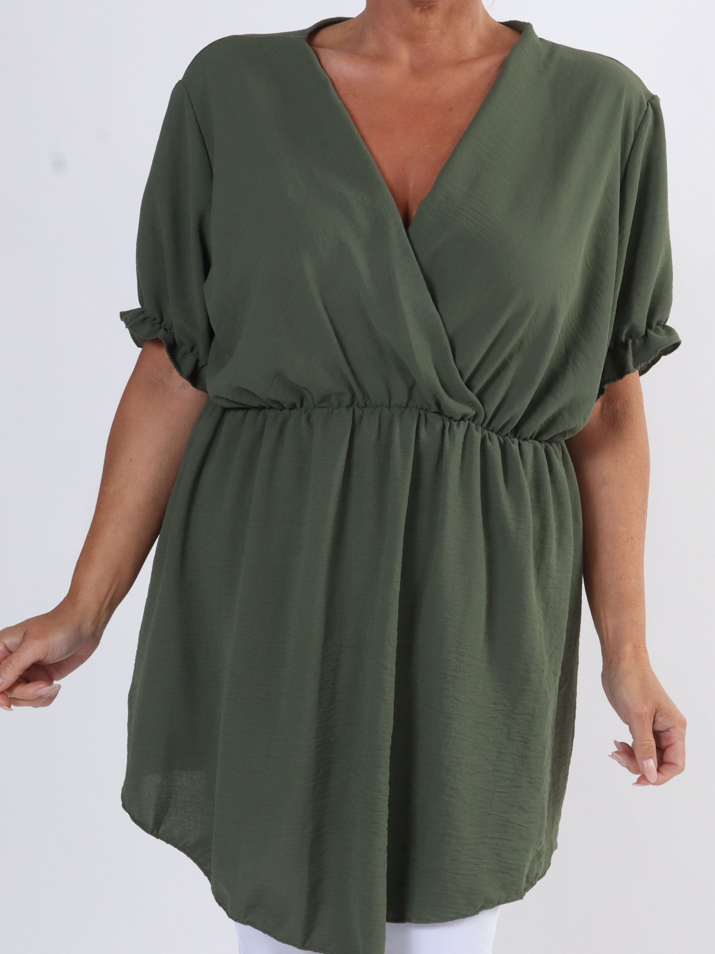 Yda Plain Short Sleeve - Söt plus size-blus med resår i midjan - Beige