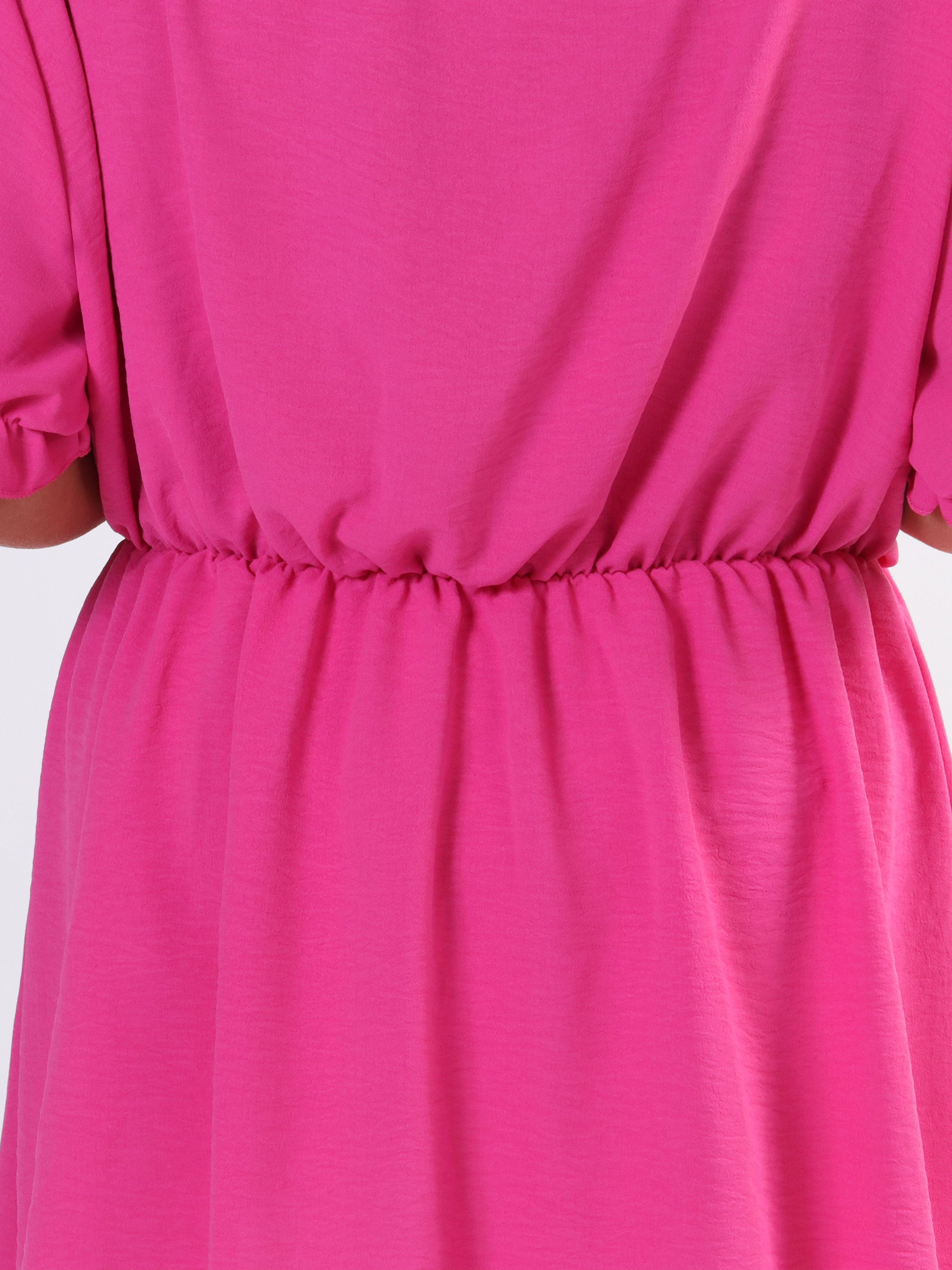 Yda Plain Short Sleeve - Söt plus size-blus med resår i midjan